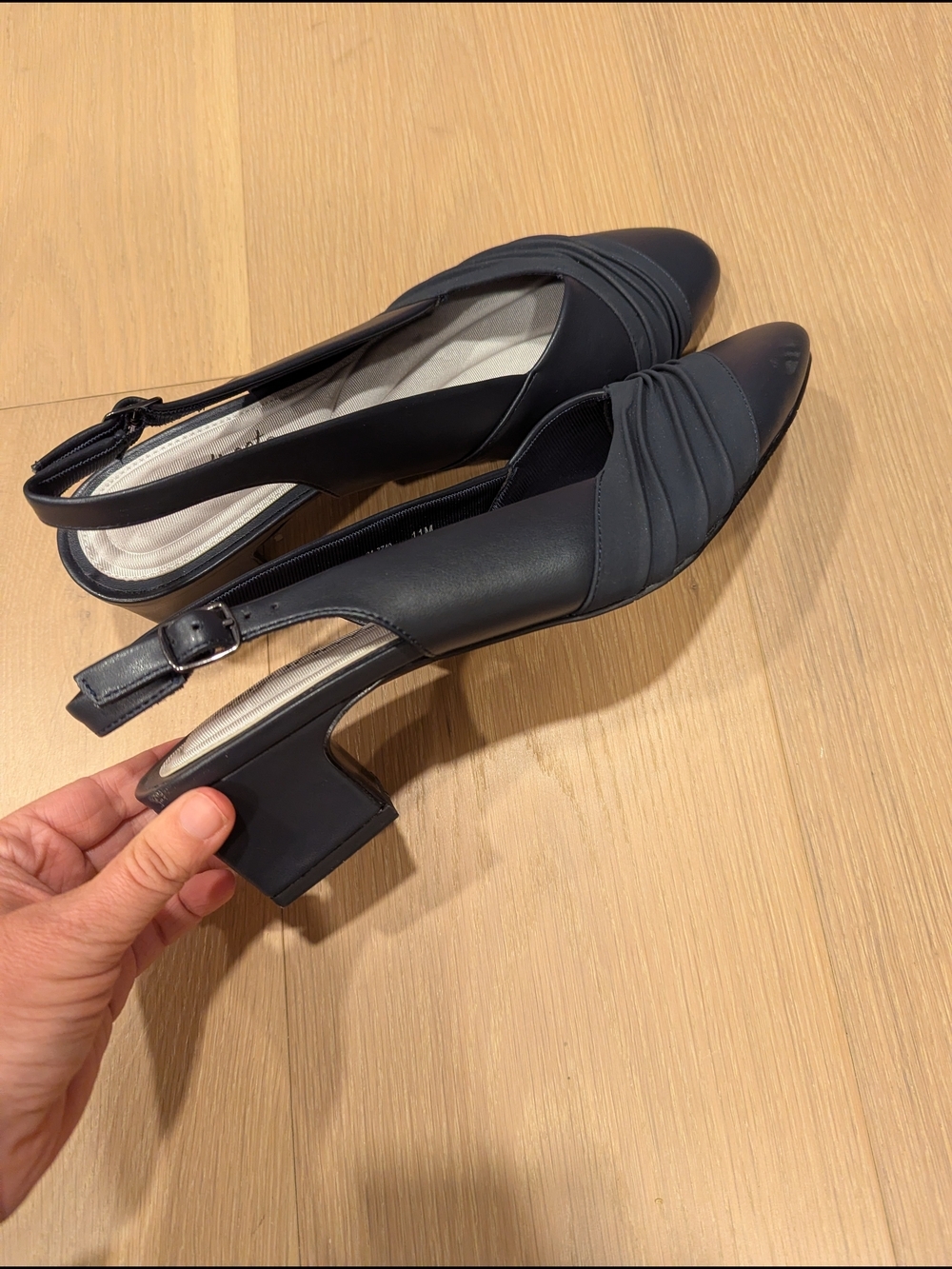 Easy Street Women's Navy Slingback Pumps - Picture 5 of 11